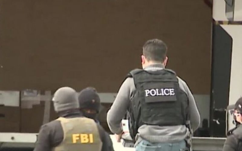 WATCH: FBI Agents Arrest American Reporter for Covering January 6 Protests and Questioning Official Narrative