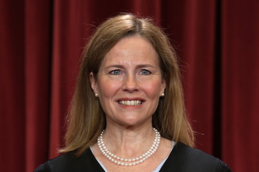 U.S. Supreme Court Decides to Uphold Law Requiring Proof of Citizenship to Register to Vote in Arizona — Amy Coney Barrett Joins Liberal Justices in Opposition - News Addicts