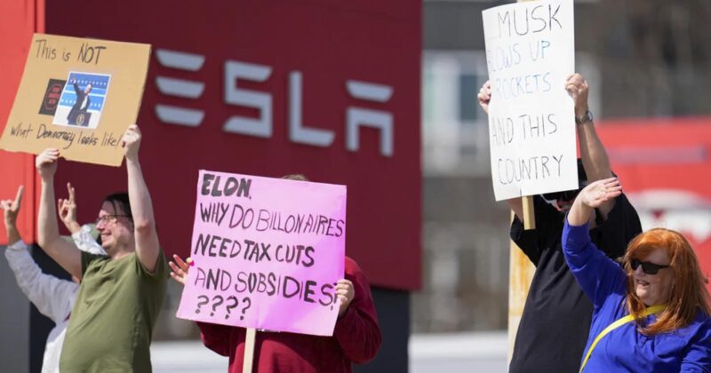 Violence Against Tesla Owners, Dealers Spreads as Far-Left Activists Denounce Musk
