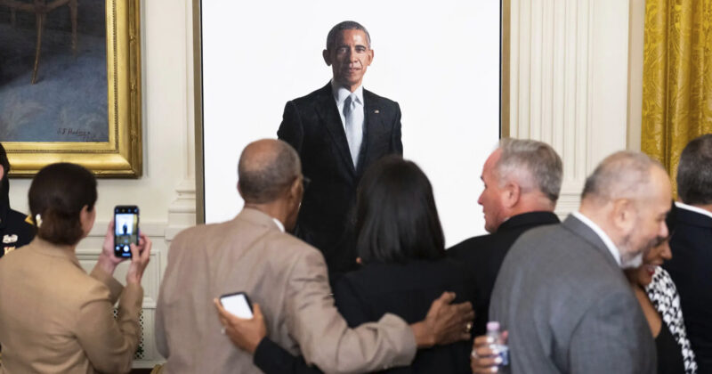 Trump Replaces Picture of Obama in the White House With Another More Iconic Image