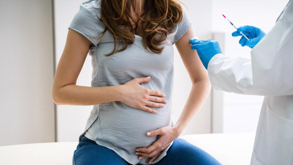 HHS Scrapping COVID Jab Recommendations for Pregnant Moms and Kids