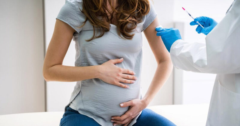 HHS Scrapping COVID Jab Recommendations for Pregnant Moms and Kids