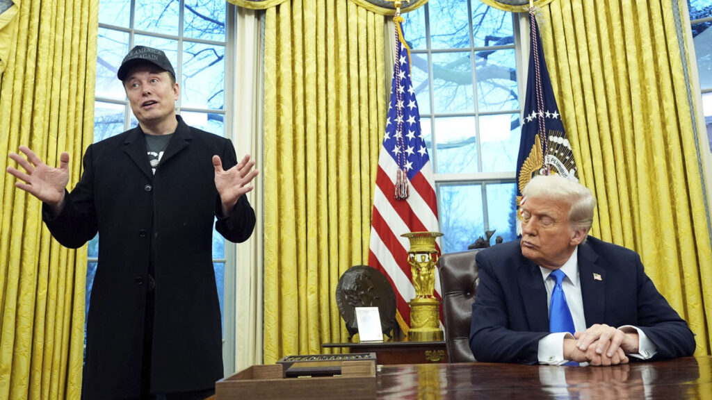 Elon Completely Burns the Bridge, Agrees That Trump Should Be Impeached