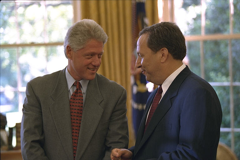 Harvard’s Larry Summers Resigns After Epstein Contact Revelations