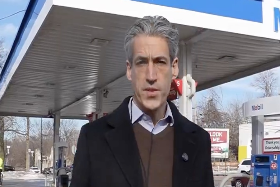 Illinois Dem Candidate Faces Scandal Just Before Primary Voting