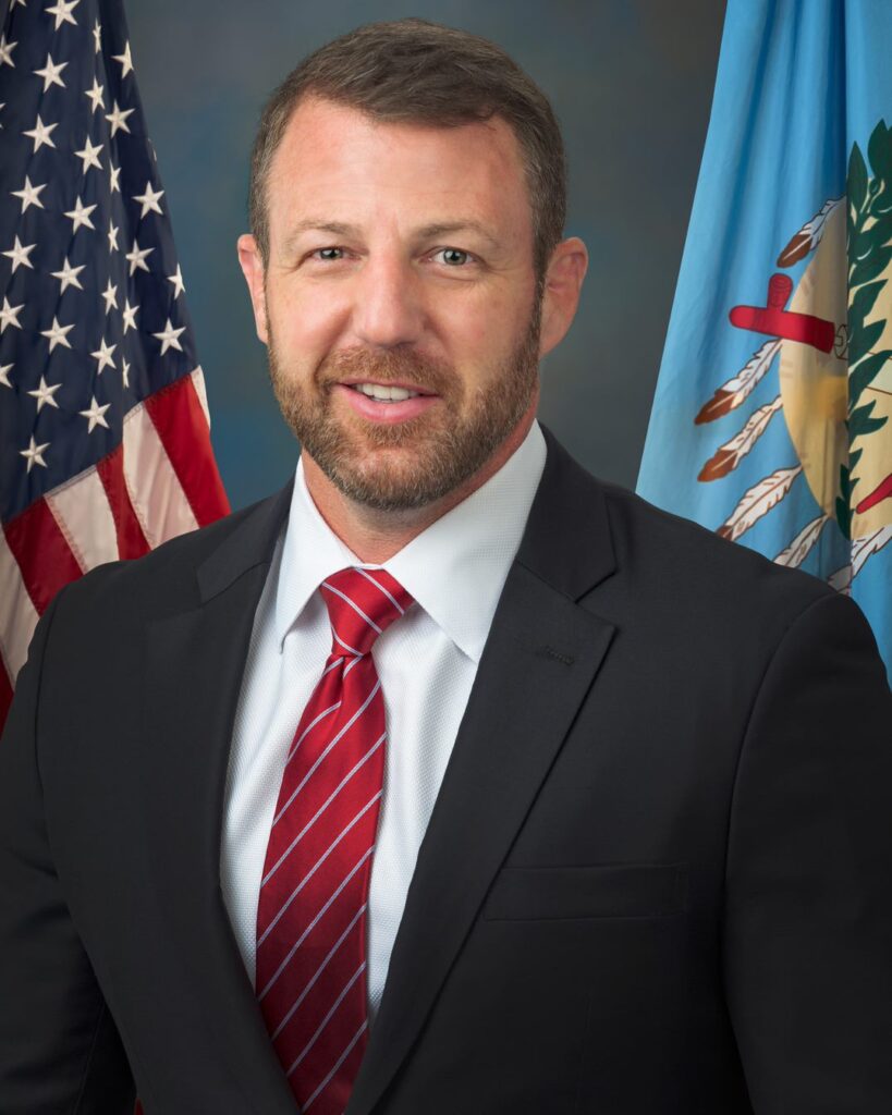 Trump Names Markwayne Mullin to Lead DHS as Noem Moves to Regional Security Post