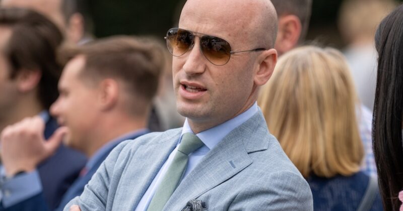 Outgoing GOP Senator Publicly Urges Trump to Oust Stephen Miller