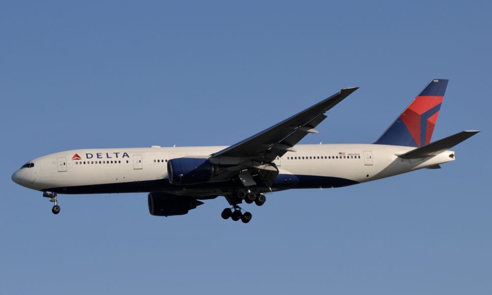 Hollywood Star Removed from Delta Flight