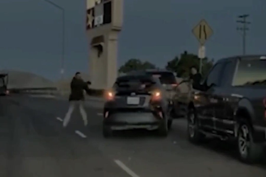 ICE Agents Respond with Gunfire to Arrest Wanted Criminal