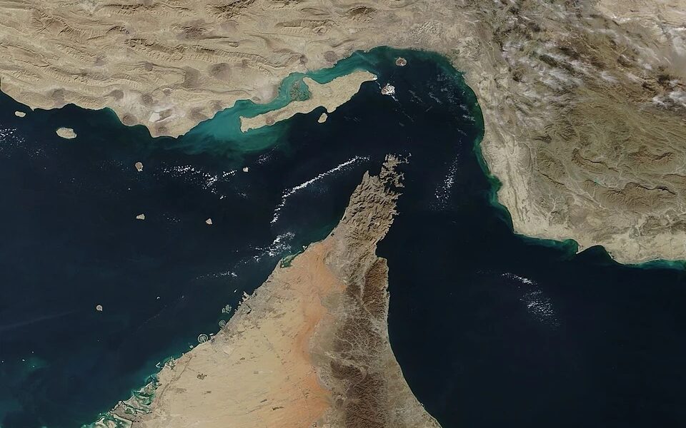 Iran Takes Aggressive Steps to Block Shipping in Hormuz Amid Ceasefire Tensions