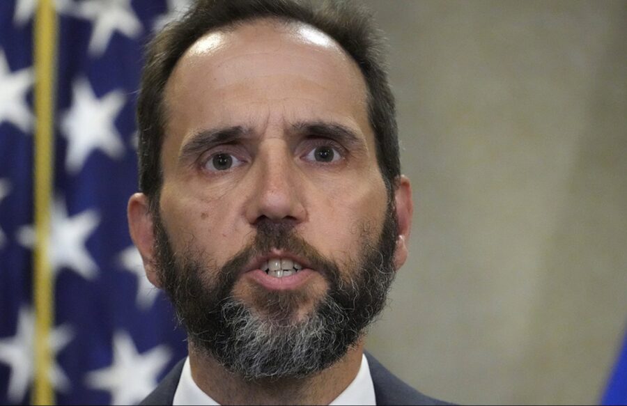Indictment Issued Against Former U.S. Attorney for Felony Charges