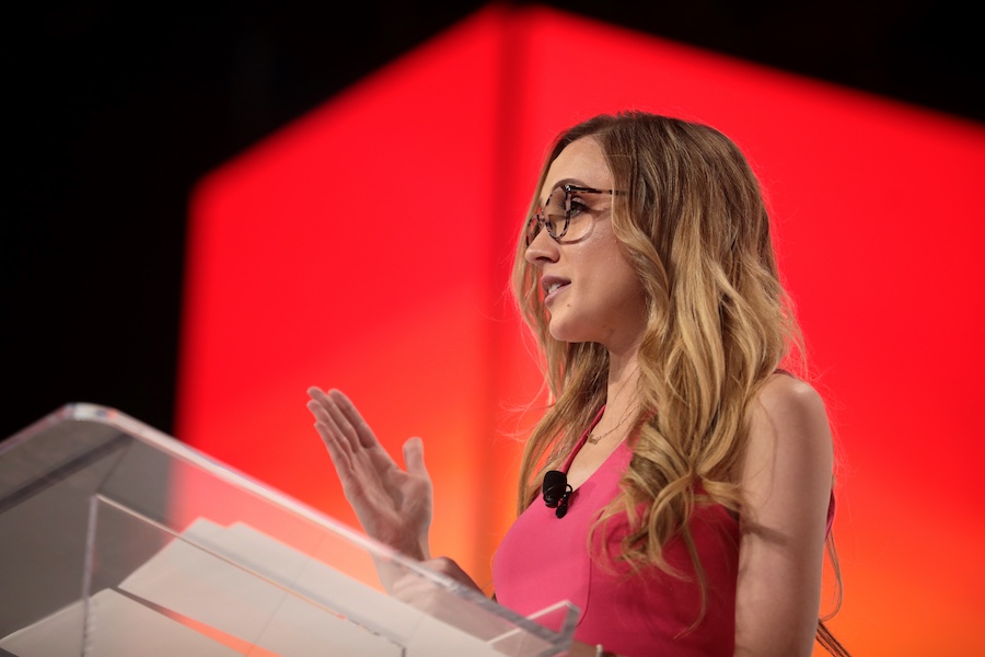 Kat Timpf Shares Heartbreaking News of Father’s Passing