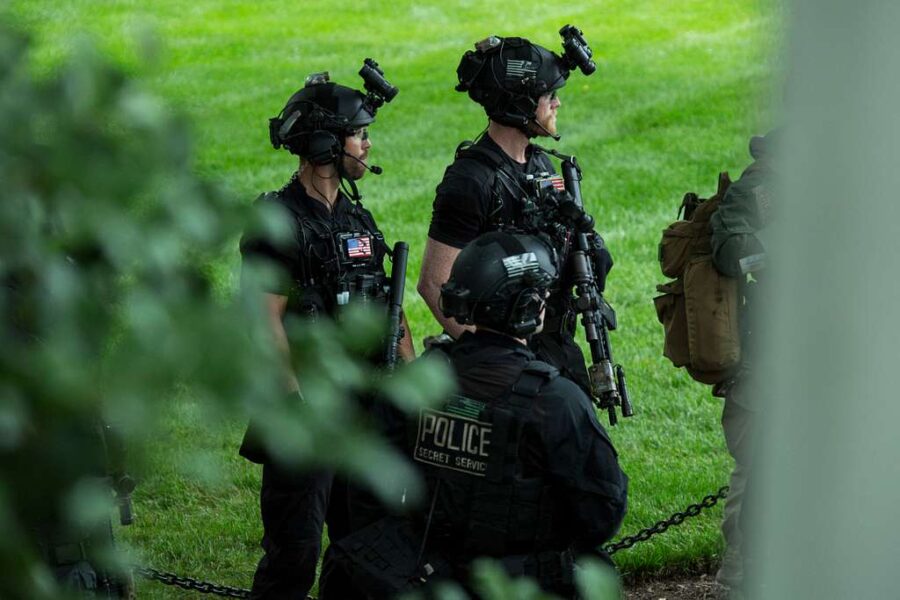 Gunfire Erupts Near the White House, Prompting Security Alert