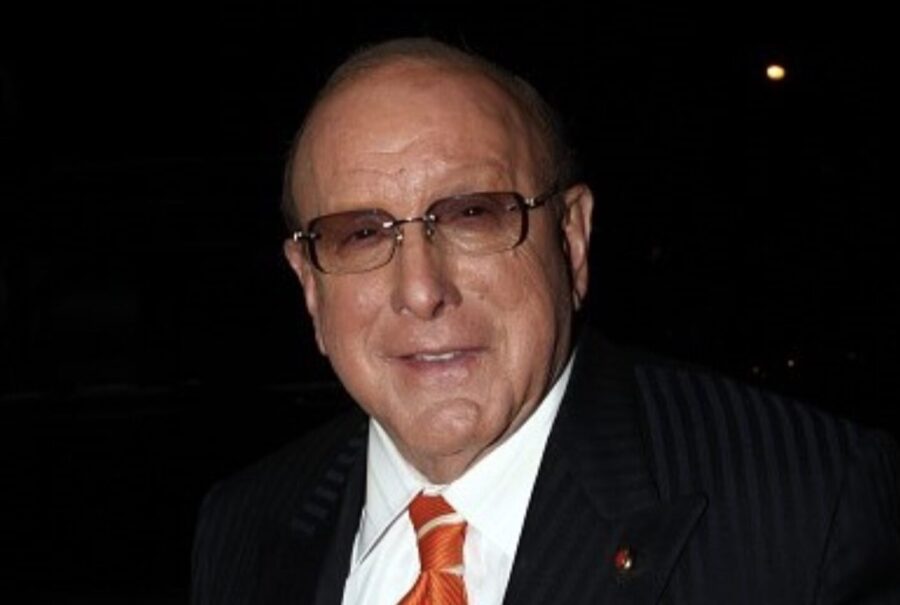Music Legends Celebrate the Life of Clive Davis