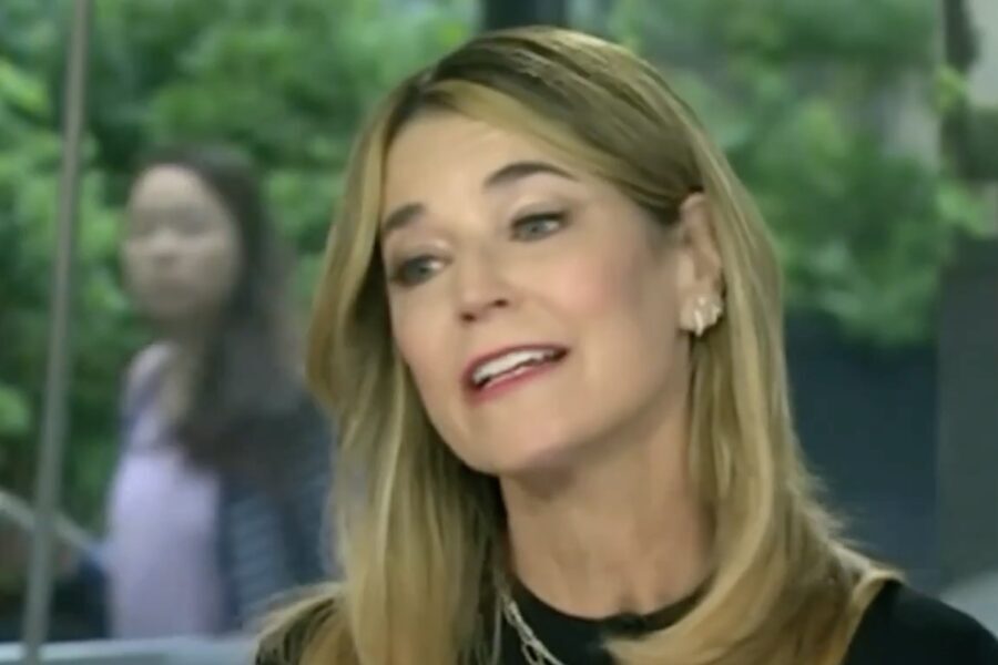 Savannah Guthrie Makes Emotional Appeal Amid Mother’s Disappearance