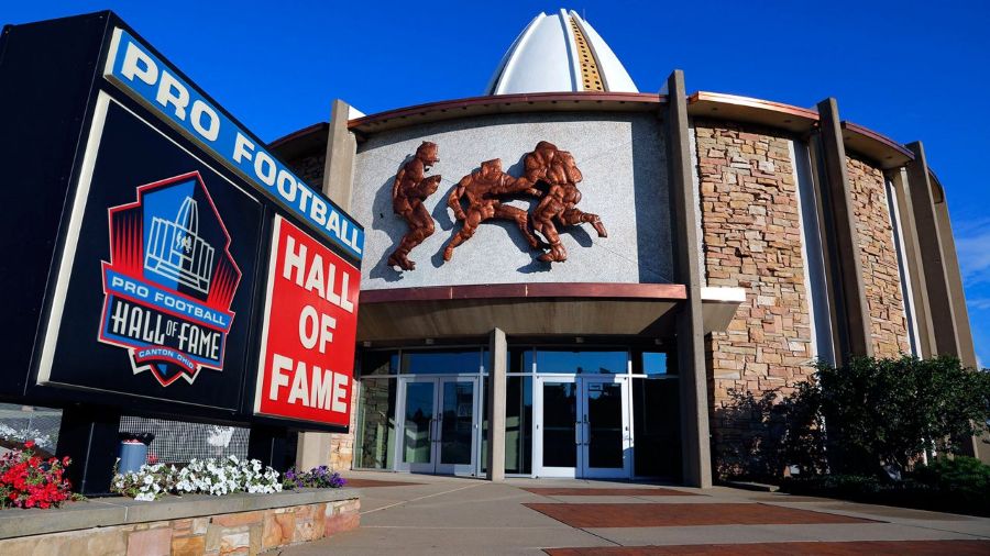 Legendary NFL Hall of Famer Dies at Age 93