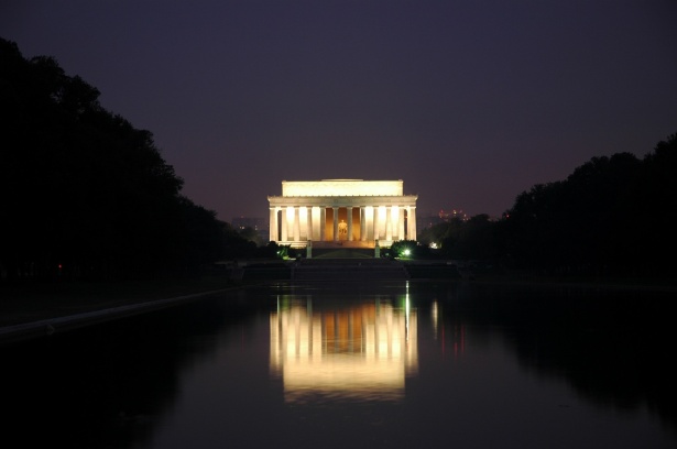 Former Olympian Detained for Defacing Lincoln Memorial Reflecting Pool