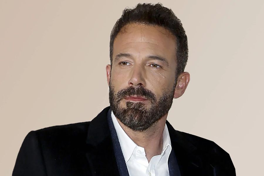 Ben Affleck Shares Heartfelt News of His Mother’s Passing