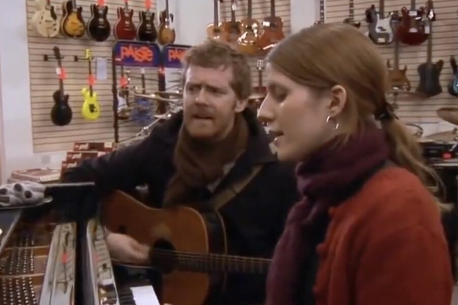 Tragic Loss: Singer of ‘Falling Slowly’ Passes Away at 56