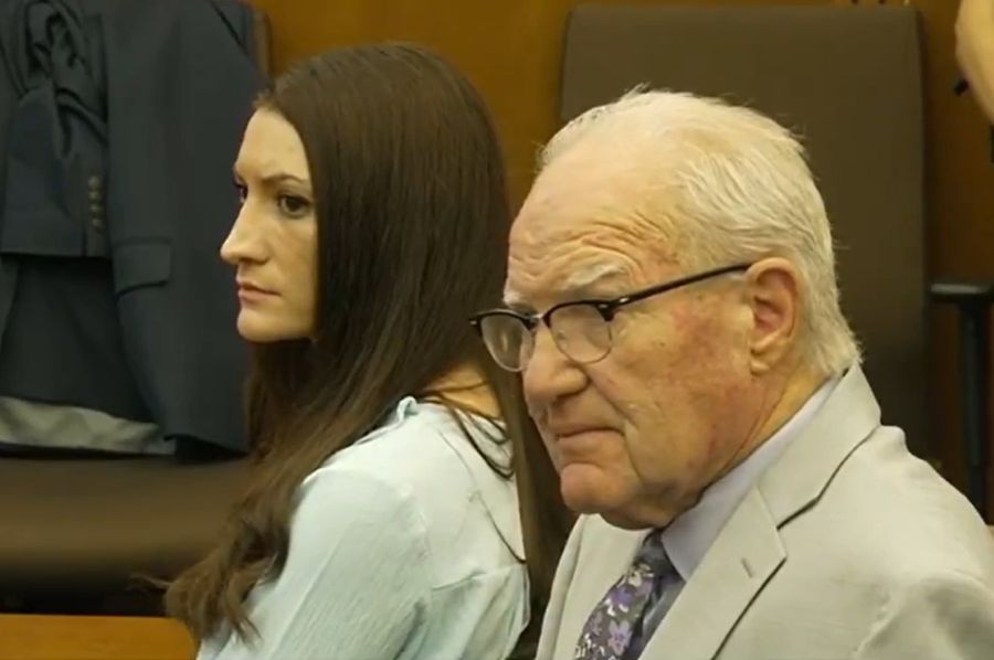Legal Analysis Suggests Mistrial Is Possible in Lindsay Clancy Case