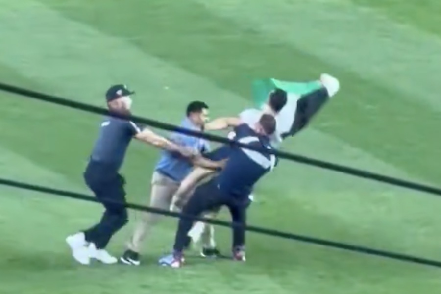 Palestine Flag Incident at Yankees-Mets Game on 9/11 Anniversary