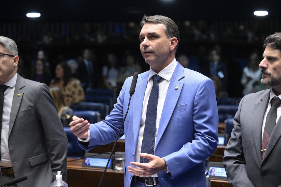 Flávio Bolsonaro Claims Presidency of Brazil Amid Controversial Election After U.S. Arrival